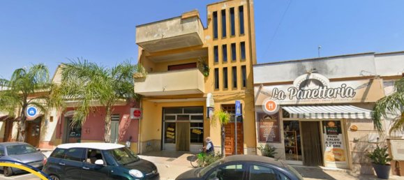 640m² Commercial property in Latiano, Italy No. 185670 2