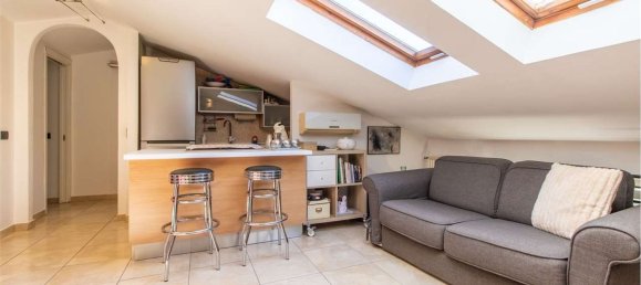 3 rooms Apartment in Cagliari, Italy No. 263004 5