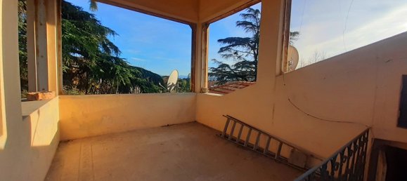 8 rooms Apartment in Foligno, Italy No. 1859 5