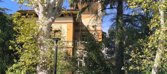 8 rooms Apartment in Foligno, Italy No. 1859 13