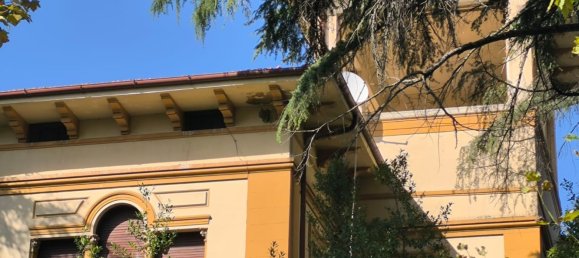 8 rooms Apartment in Foligno, Italy No. 1859 14