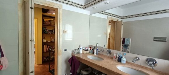 5 rooms Apartment in Siena, Italy No. 100002 35