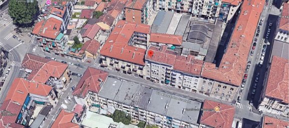 3 rooms Apartment in Turin, Italy No. 10335 9