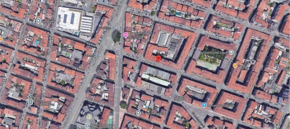 3 rooms Apartment in Turin, Italy No. 10335 8