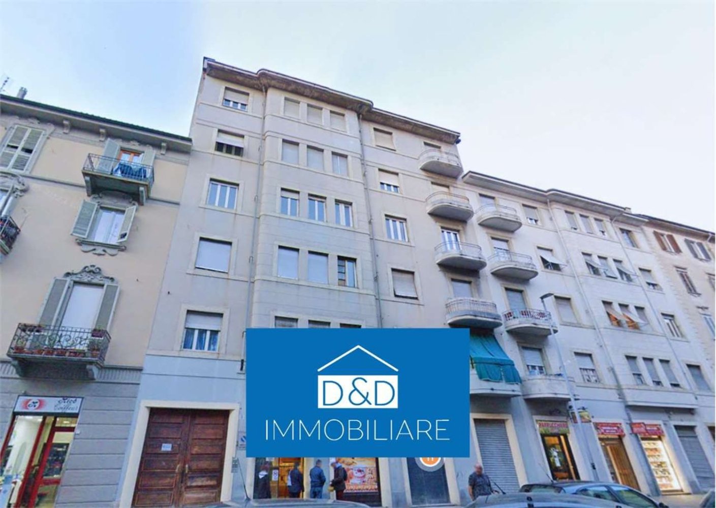 3 rooms Apartment in Turin, Italy No. 10335