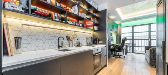 Studio in London, United Kingdom No. 5650 7