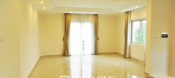 4 bedrooms Villa in Long Bien, Vietnam No. 3318 6