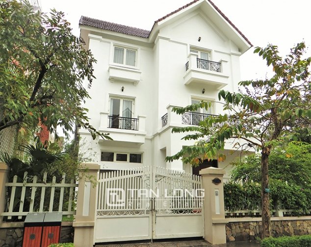 4 bedrooms Villa in Long Bien, Vietnam No. 3318