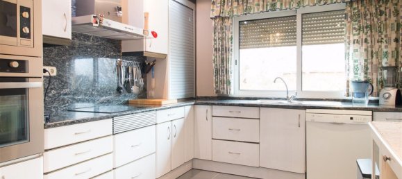 4 bedrooms House in Zuera, Spain No. 65564 4