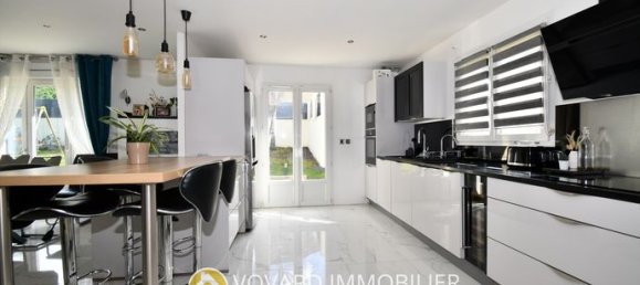 4 Schlafzimmer Haus in Saint-Brice-sous-Foret, France, Nr. 360344 2