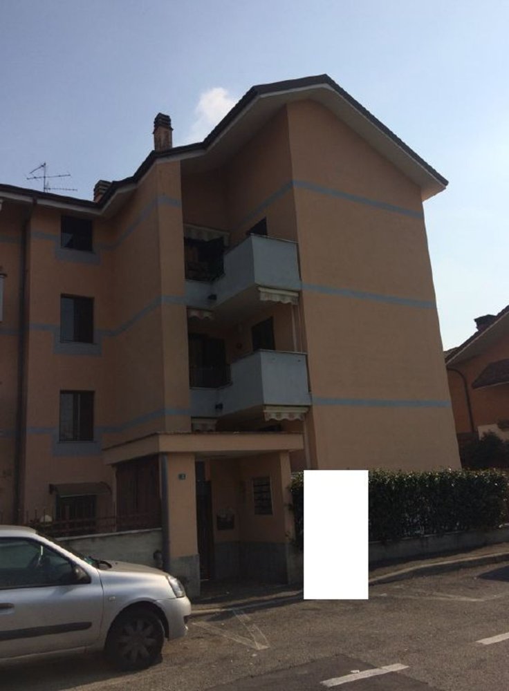 3غرفة شقة في Desio, Italy رقم 95579