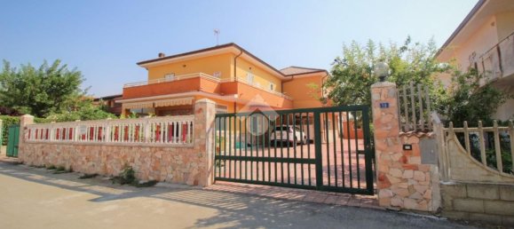 8غرفة منزل في Cutro, Italy رقم 304338 2