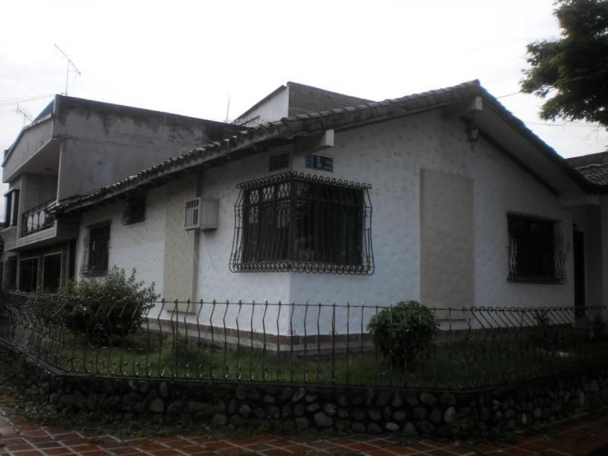 Дом с 4 спальнями в Валье дель Каука, Колумбия № 5276