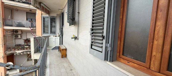 3 bedrooms Apartment in Naples, Italy No. 167559 28