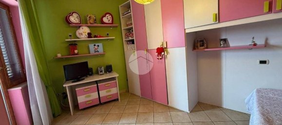 3 bedrooms Apartment in Naples, Italy No. 167559 24