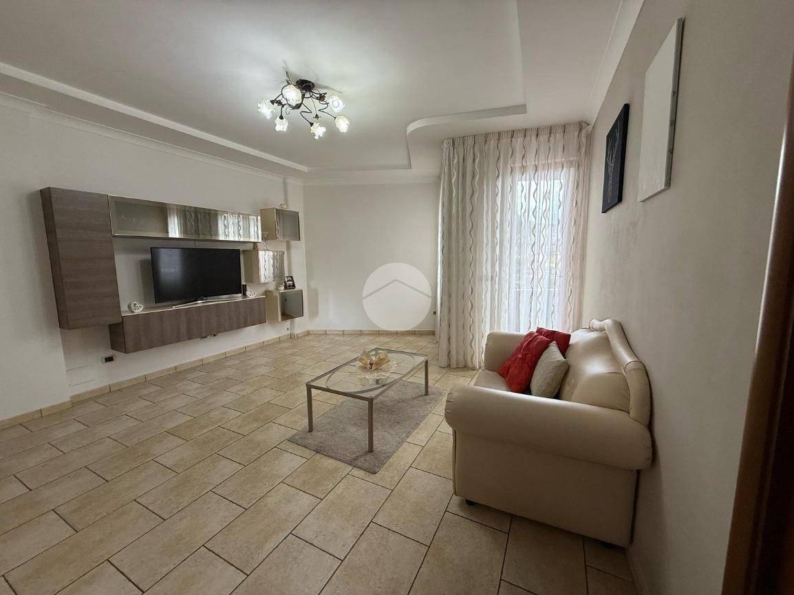 3 bedrooms Apartment in Naples, Italy No. 167559