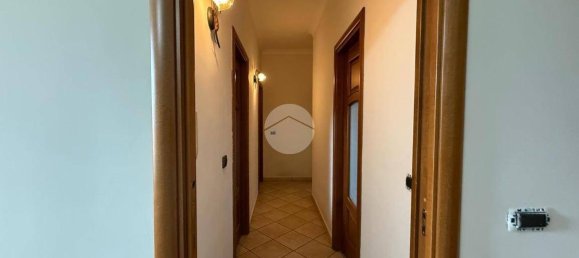 3 bedrooms Apartment in Naples, Italy No. 167559 27