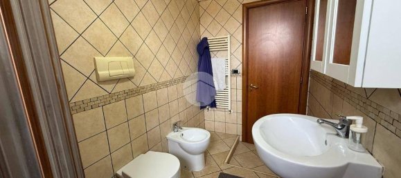 3 bedrooms Apartment in Naples, Italy No. 167559 16