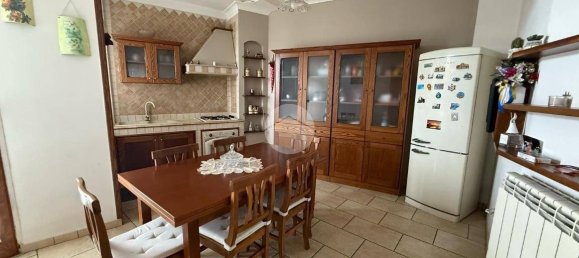 3 bedrooms Apartment in Naples, Italy No. 167559 6