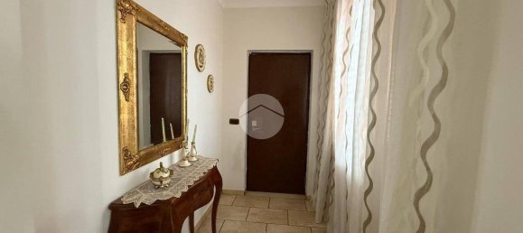 3 bedrooms Apartment in Naples, Italy No. 167559 26
