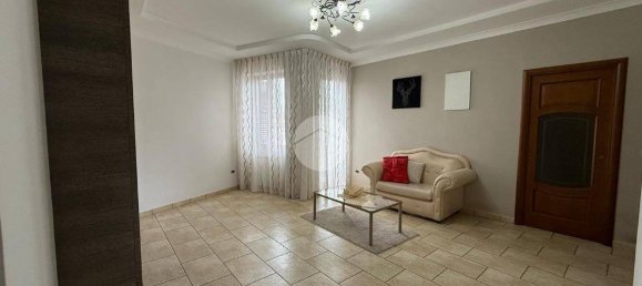 3 bedrooms Apartment in Naples, Italy No. 167559 3