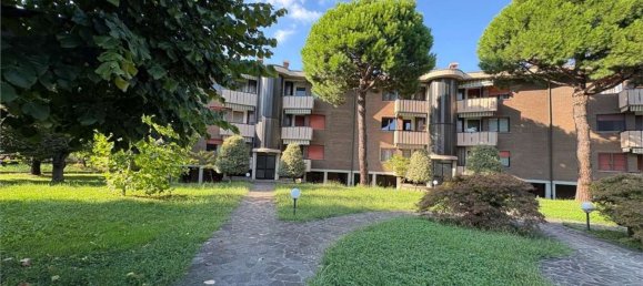 3 bedrooms Apartment in Boltiere, Italy No. 361124 10