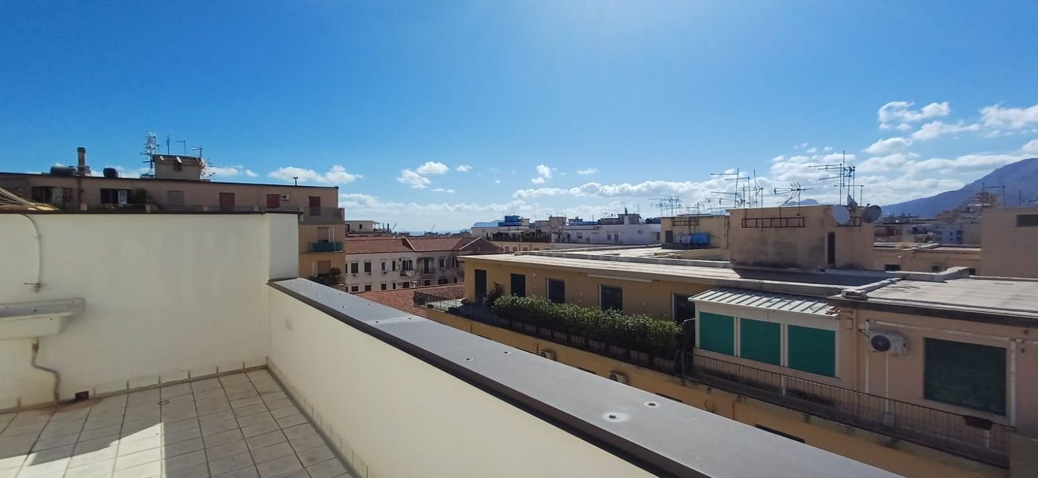 2 غرف نوم بانتهاوس في Palermo, Italy رقم 344885