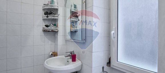 4 bedrooms Apartment in Rome, Italy No. 310970 23