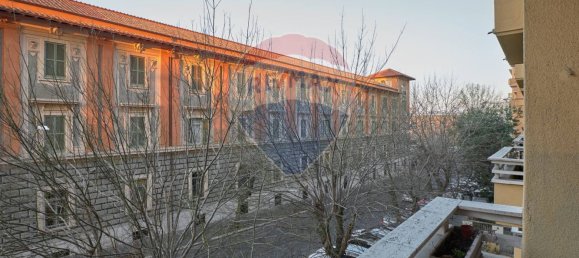 4 bedrooms Apartment in Rome, Italy No. 310970 26