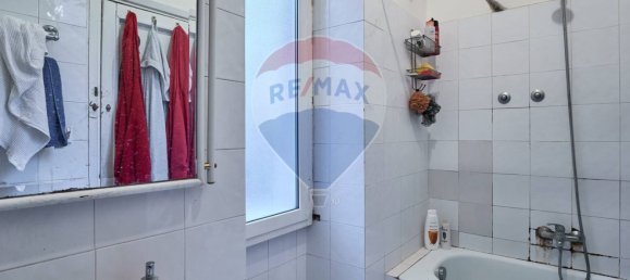 4 bedrooms Apartment in Rome, Italy No. 310970 24