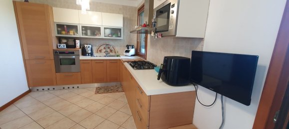 5 bedrooms House in Marcon, Italy No. 360035 8