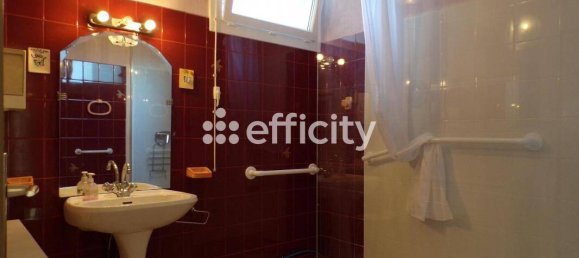 Apartamento de 2 dormitorios en Le Pontet, France No. 358302 16