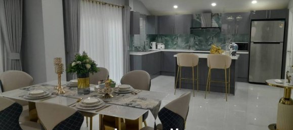 5 bedrooms Cafe / restaurant in Pattaya, Thailand No. 24801 3