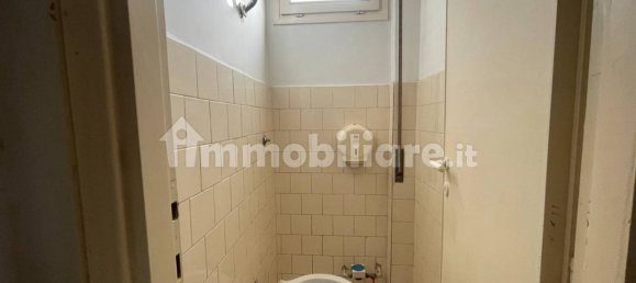 1 room Commercial property in Rome, Italy No. 205894 2