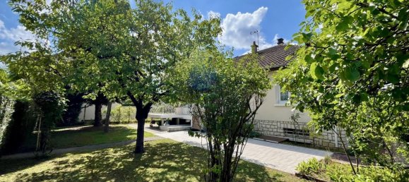 3 bedrooms House in Saint-Pierre-les-Nemours, France No. 296384 13