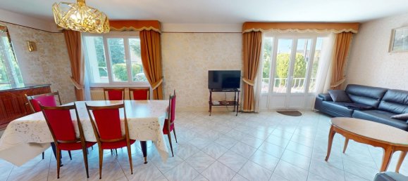 3 bedrooms House in Saint-Pierre-les-Nemours, France No. 296384 4