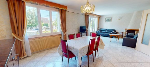 3 bedrooms House in Saint-Pierre-les-Nemours, France No. 296384 5