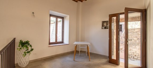 2 bedrooms Apartment in Gubbio, Italy No. 267276 5