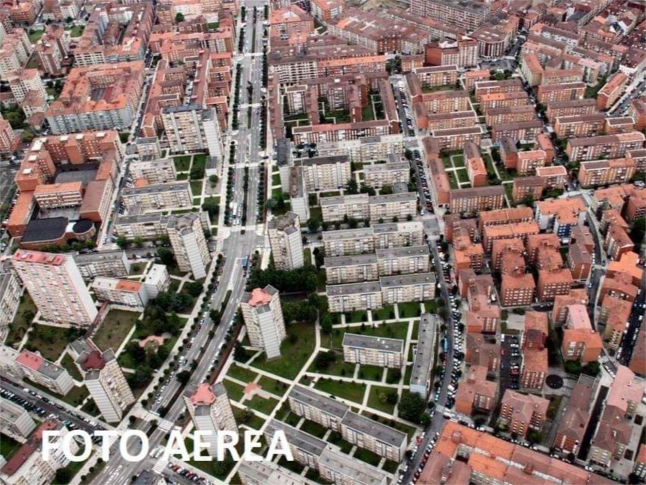 3 bedrooms Apartment in Gijon, Spain No. 274298