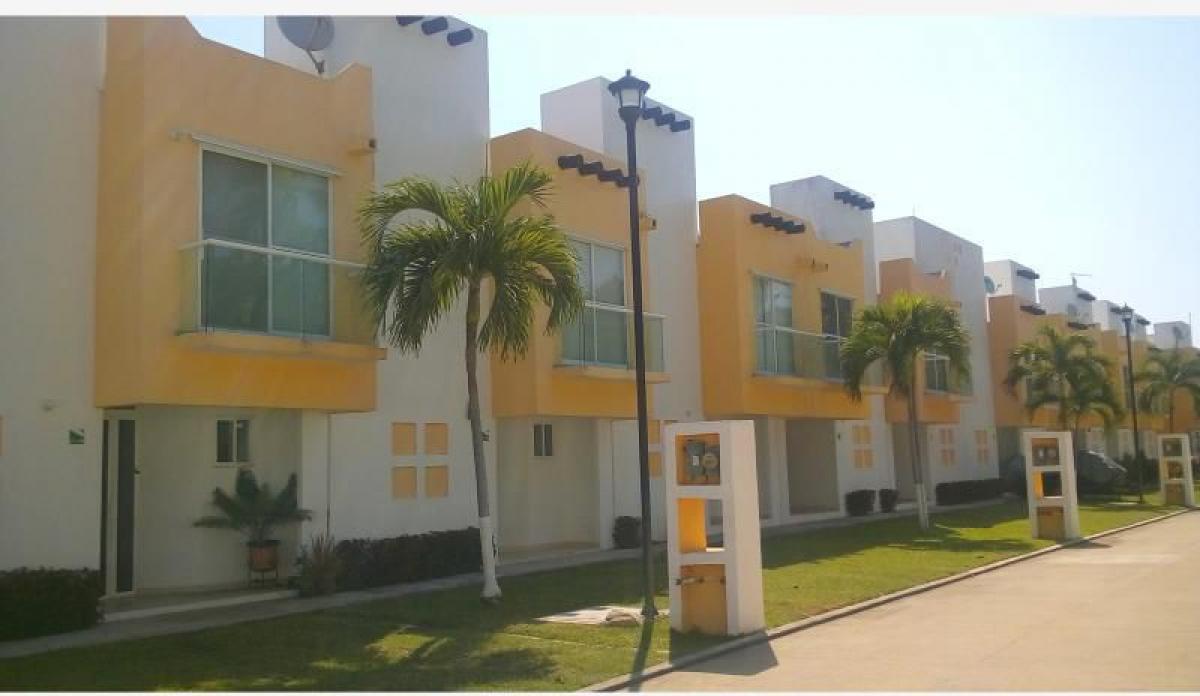 3 bedrooms House in Acapulco de Juarez, Mexico No. 187198