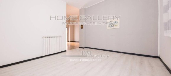 6 rooms Apartment in Genoa, Italy No. 143529 20