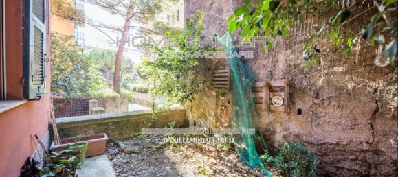 6 rooms Apartment in Genoa, Italy No. 143529 14