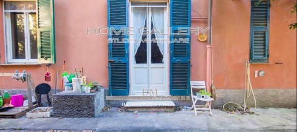 6 rooms Apartment in Genoa, Italy No. 143529 5
