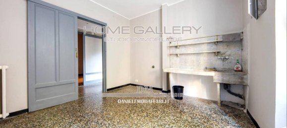 6 rooms Apartment in Genoa, Italy No. 143529 21