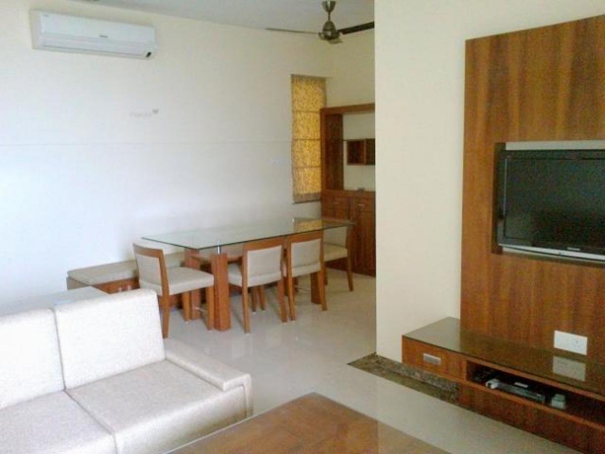 2 bedrooms House in Mumbai, India No. 22235
