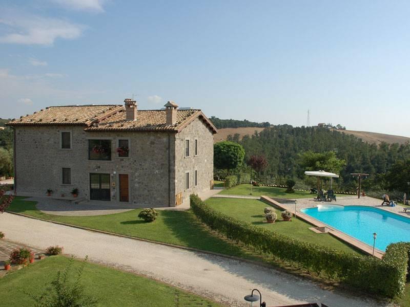 12 rooms House in Montefiascone, Italy No. 27167