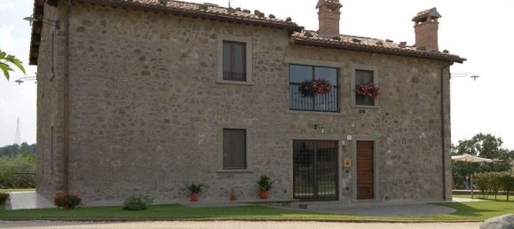 12 rooms House in Montefiascone, Italy No. 27167 5