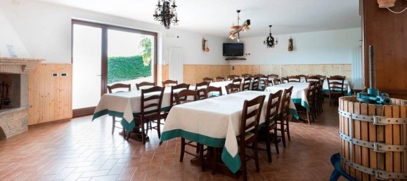 12 rooms House in Montefiascone, Italy No. 27167 48