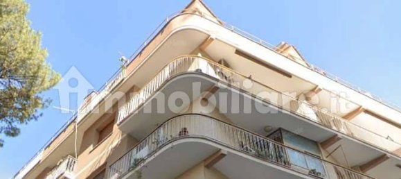 3 chambres Appartement à Rome, Italy No. 320203 6