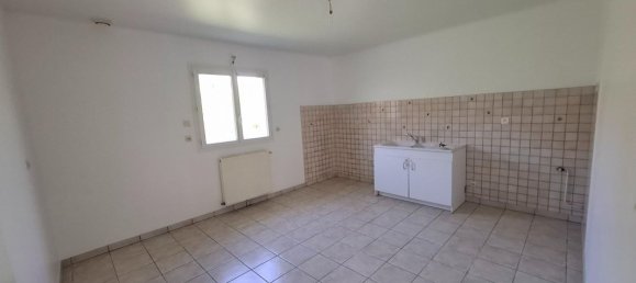 3 bedrooms House in Eure, France No. 359549 4